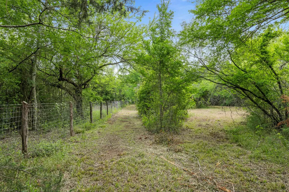 3797 County Road 328 Caldwell, TX 77836