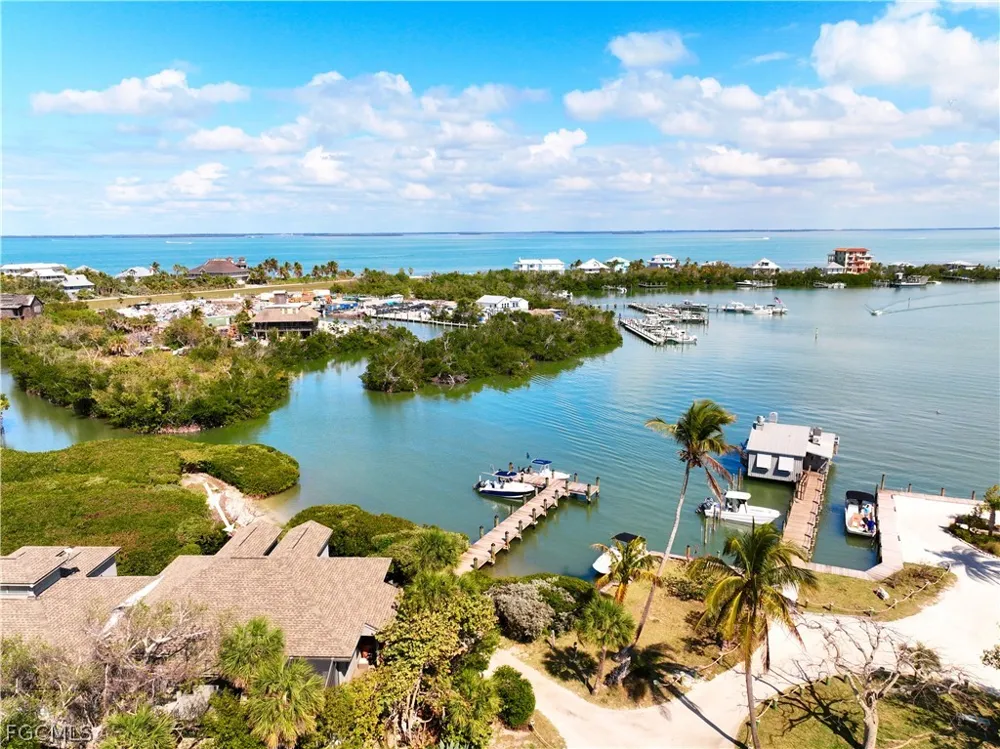 Townhouse Lane #66 Upper Captiva, FL 33924