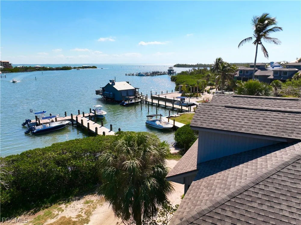 Townhouse Lane #66 Upper Captiva, FL 33924