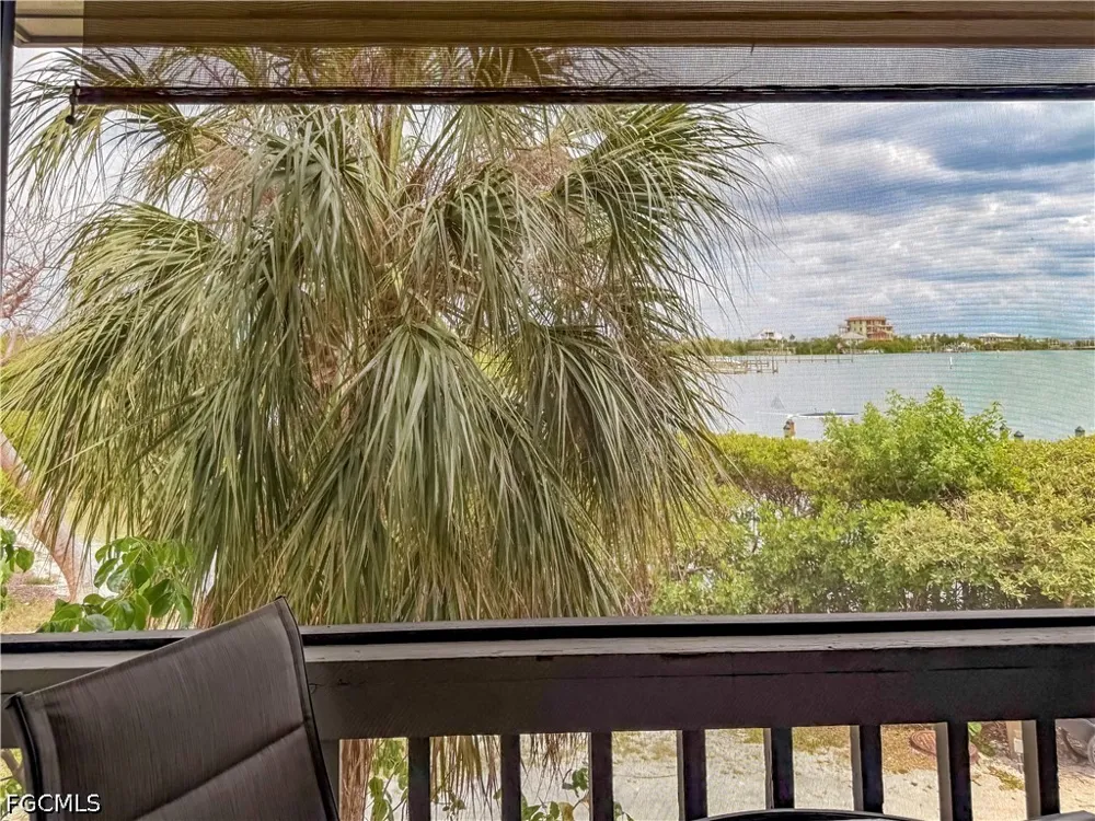 Townhouse Lane #66 Upper Captiva, FL 33924