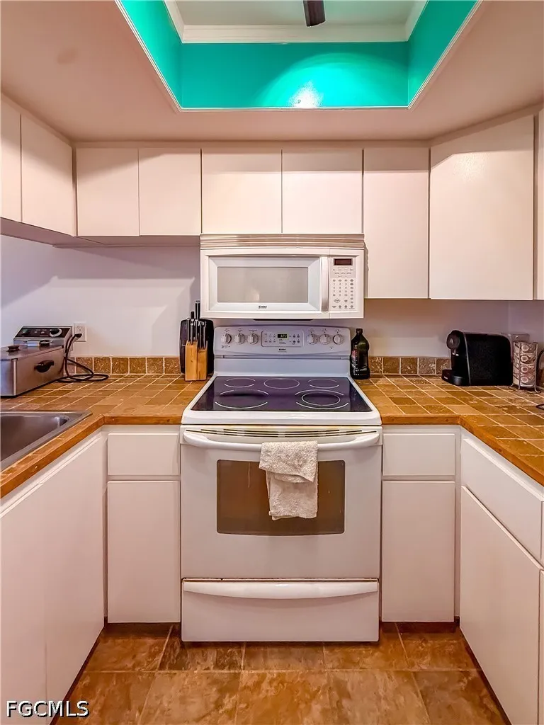 Townhouse Lane #66 Upper Captiva, FL 33924