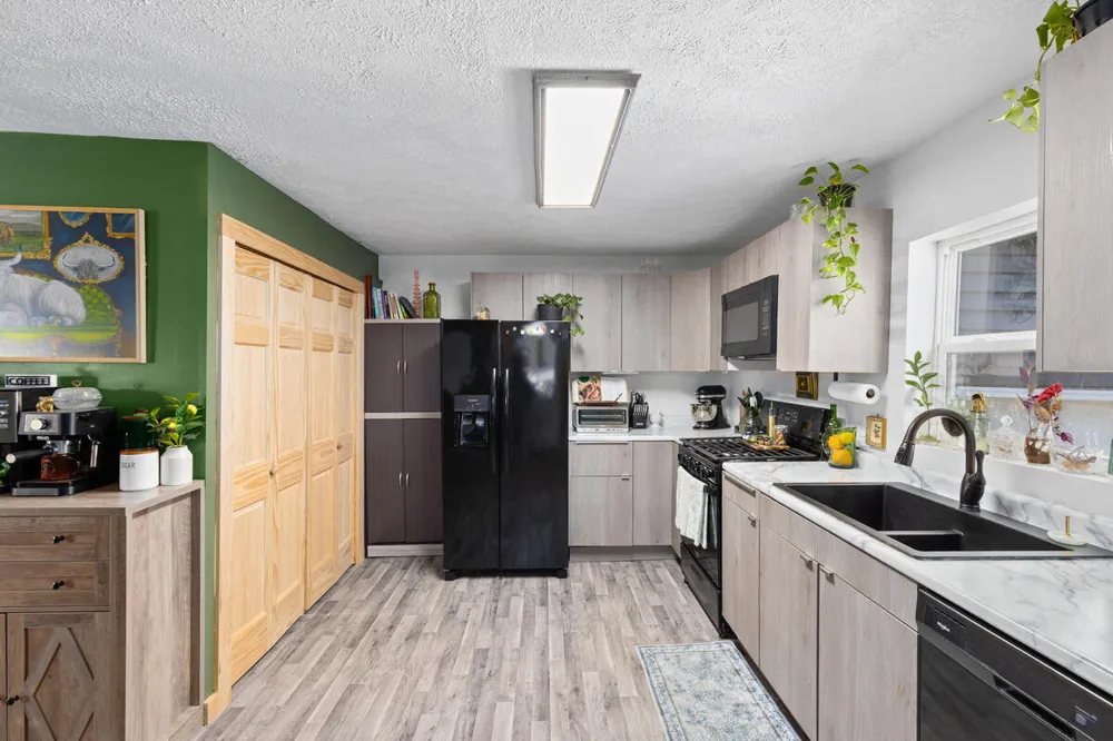 101 River Court St Louis City, MI 48880