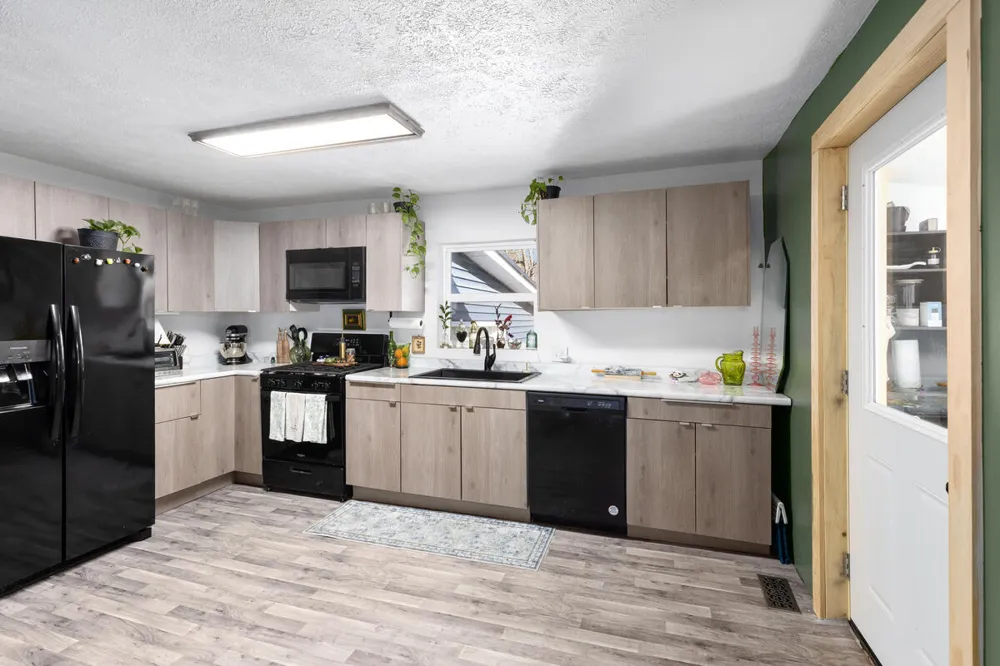101 River Court St Louis City, MI 48880