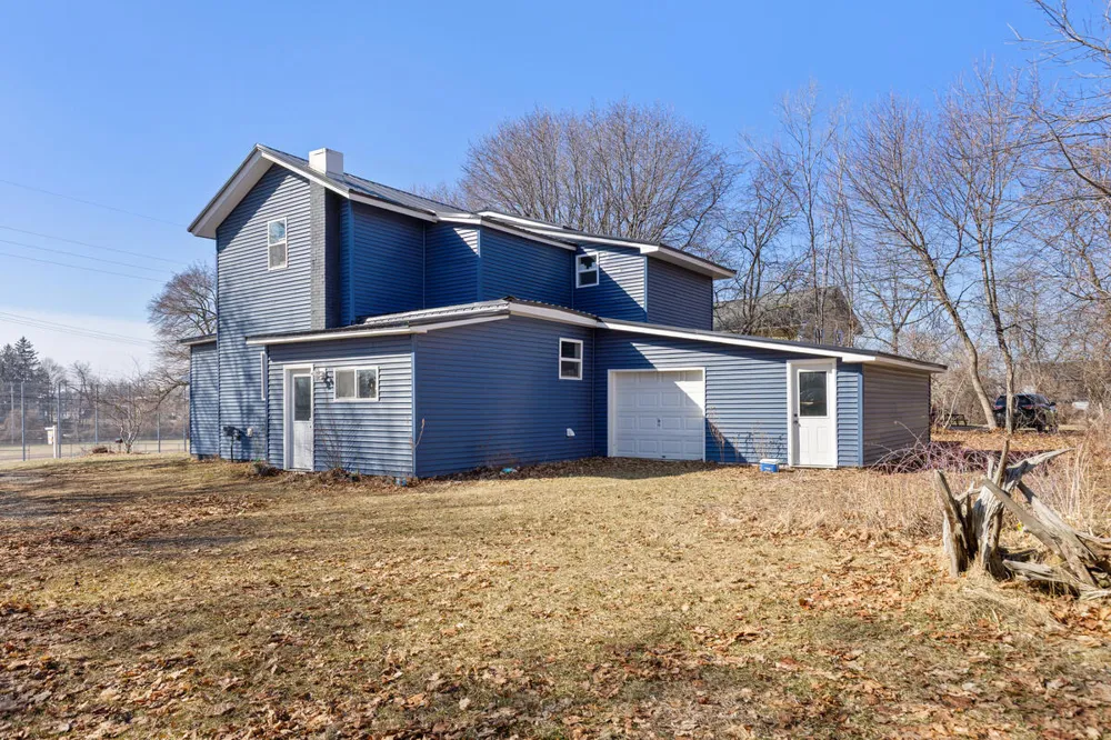 101 River Court St Louis City, MI 48880