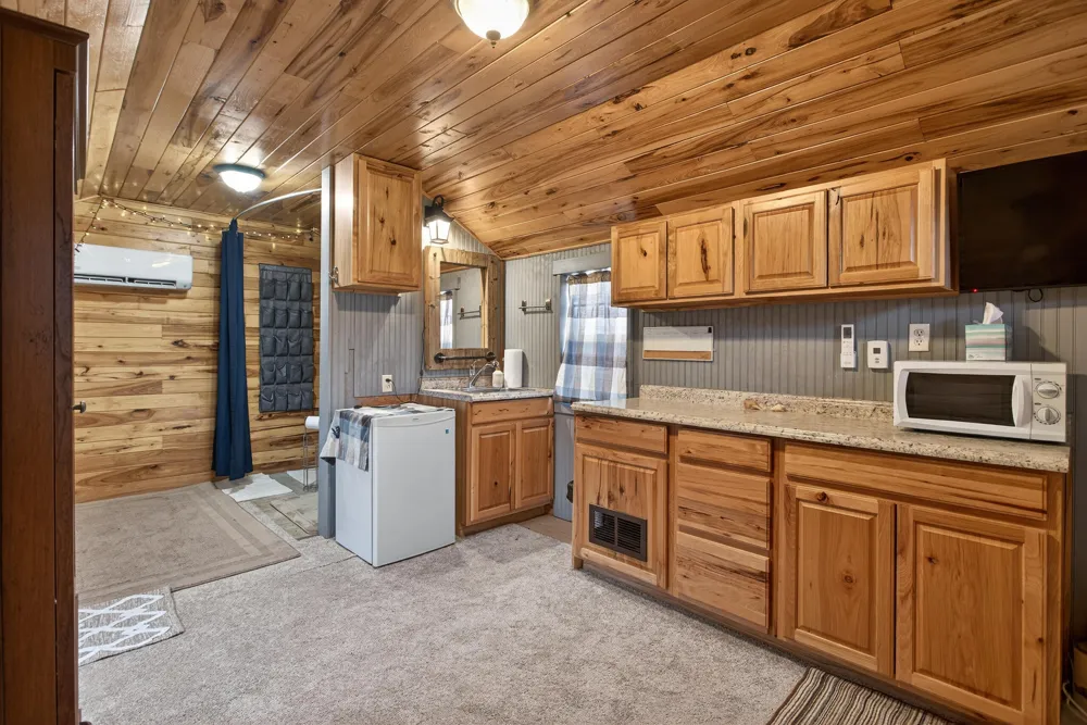 8700 E Mosherville Road Moscow Township, MI 49246