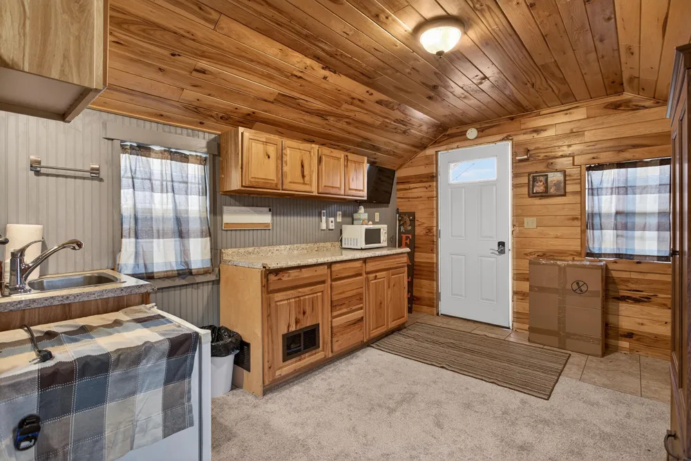 8700 E Mosherville Road Moscow Township, MI 49246
