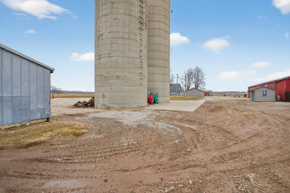 8700 E Mosherville Road Moscow Township, MI 49246