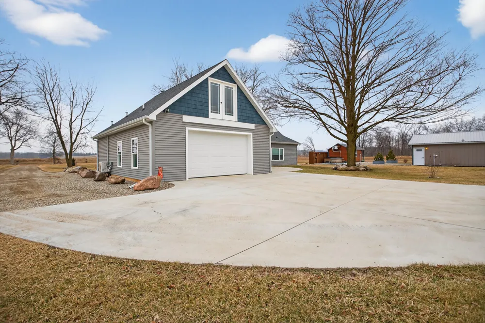 8700 E Mosherville Road Moscow Township, MI 49246