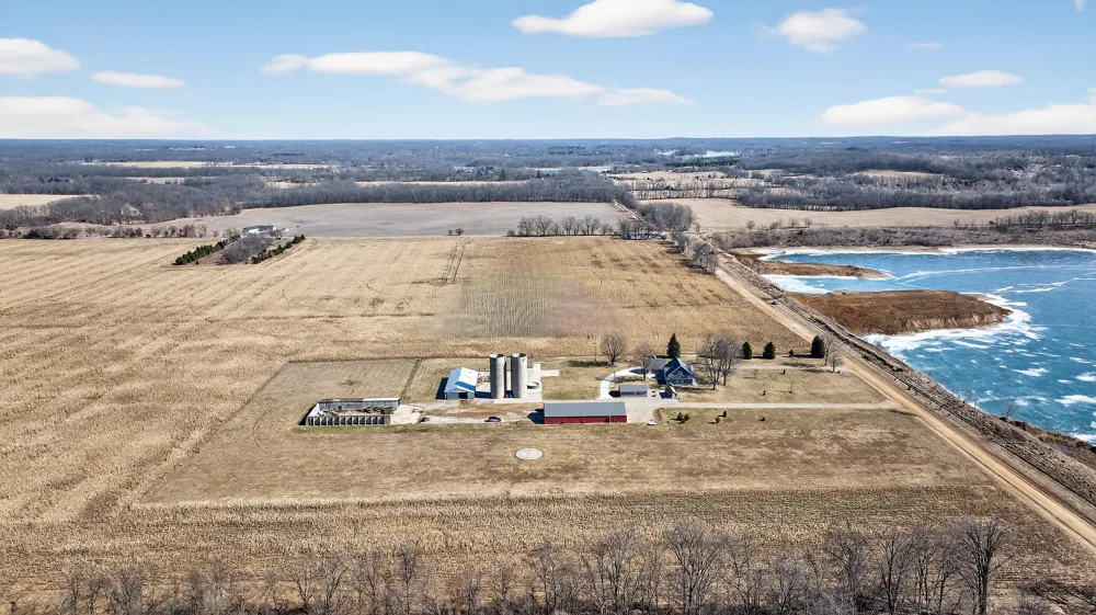 8700 E Mosherville Road Moscow Township, MI 49246
