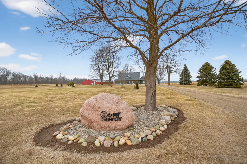 8700 E Mosherville Road Moscow Township, MI 49246