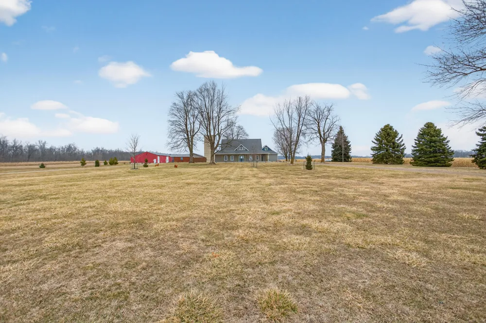 8700 E Mosherville Road Moscow Township, MI 49246