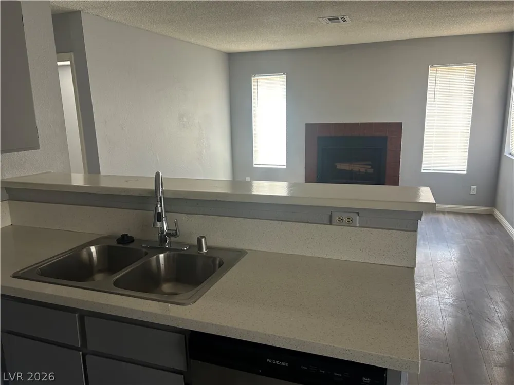 2722 Alicialynn Way Las Vegas, NV 89121