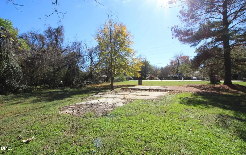936 W Holly Springs Road Holly Springs, NC 27540