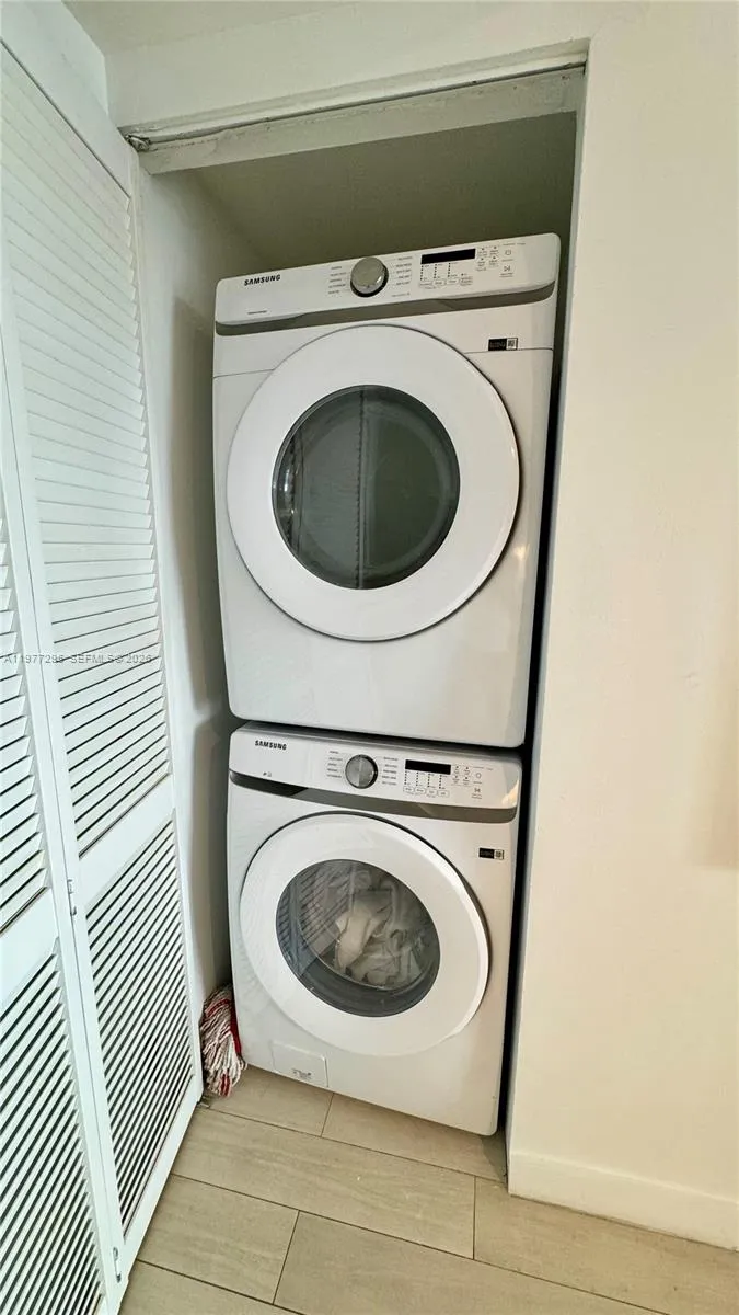 2600 E Hallandale Beach Blvd #T3205 Hallandale Beach, FL 33009