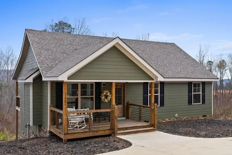 1281 Twisted Oak Road