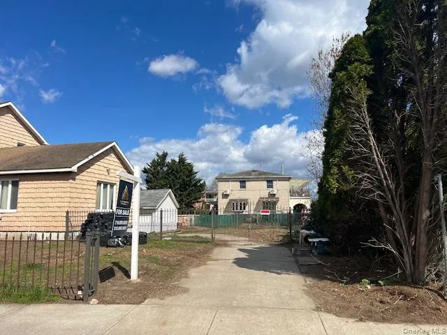 146-43 Bayside Avenue Flushing, NY 11354