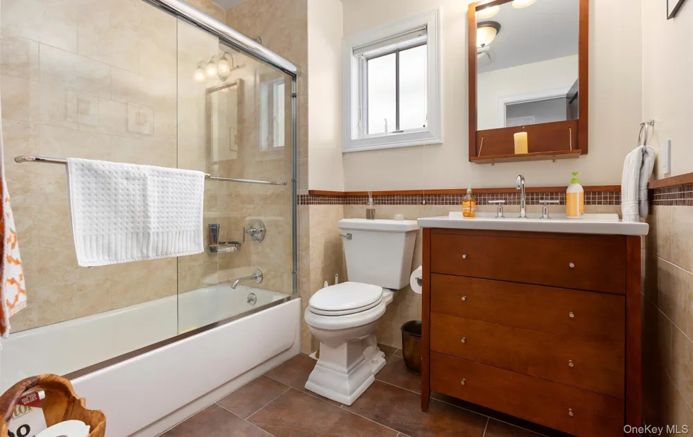 847 E Broadway Long Beach, NY 11561