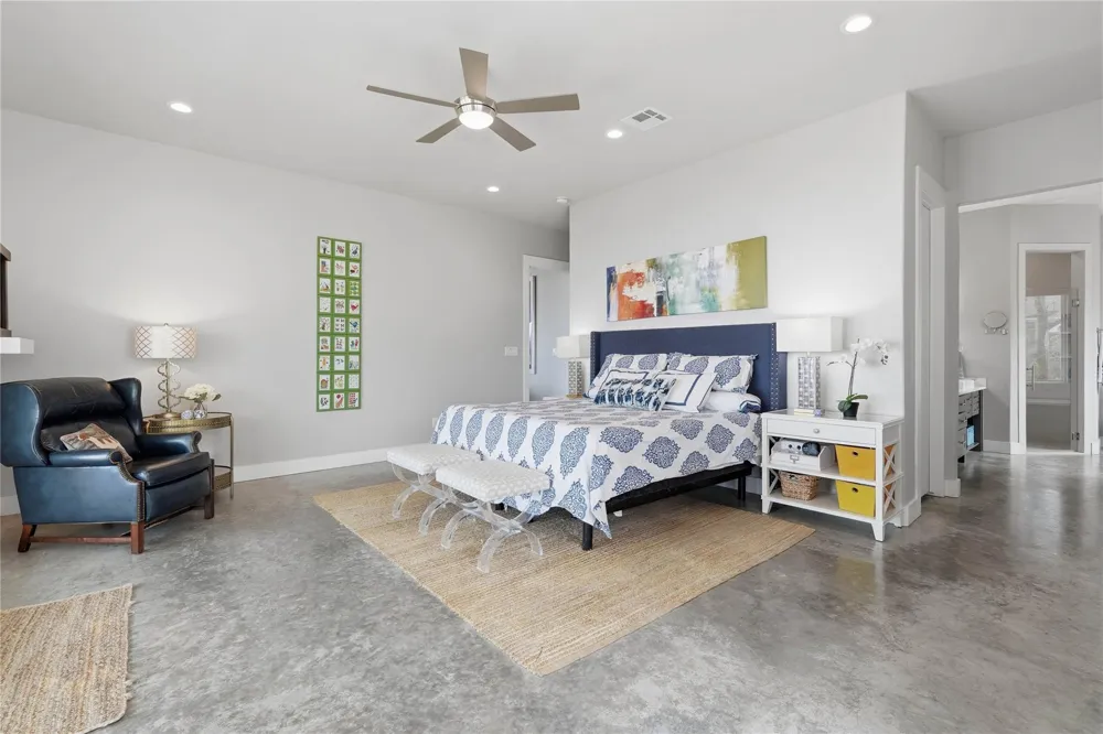 318 Little Dove Livingston, TX 77352