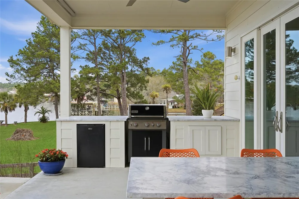 318 Little Dove Livingston, TX 77352