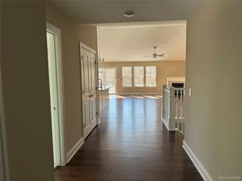 1079 Camellia Circle #33
