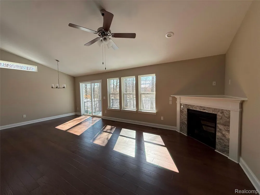 1079 Camellia Circle #33 Marion Township, MI 48843