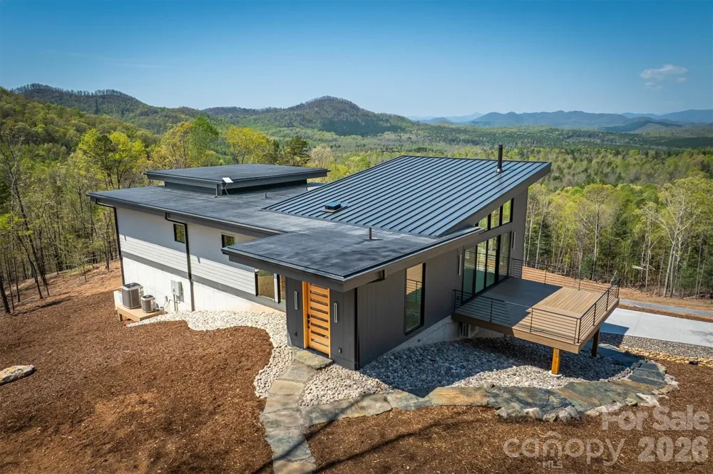 463 Summit Trail Nebo, NC 28761