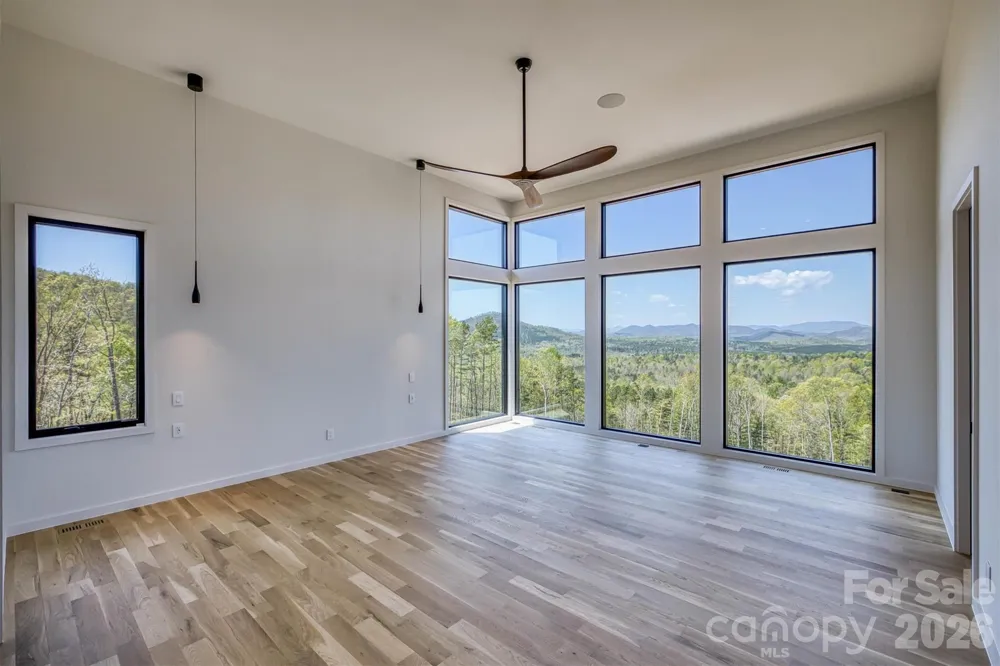463 Summit Trail Nebo, NC 28761