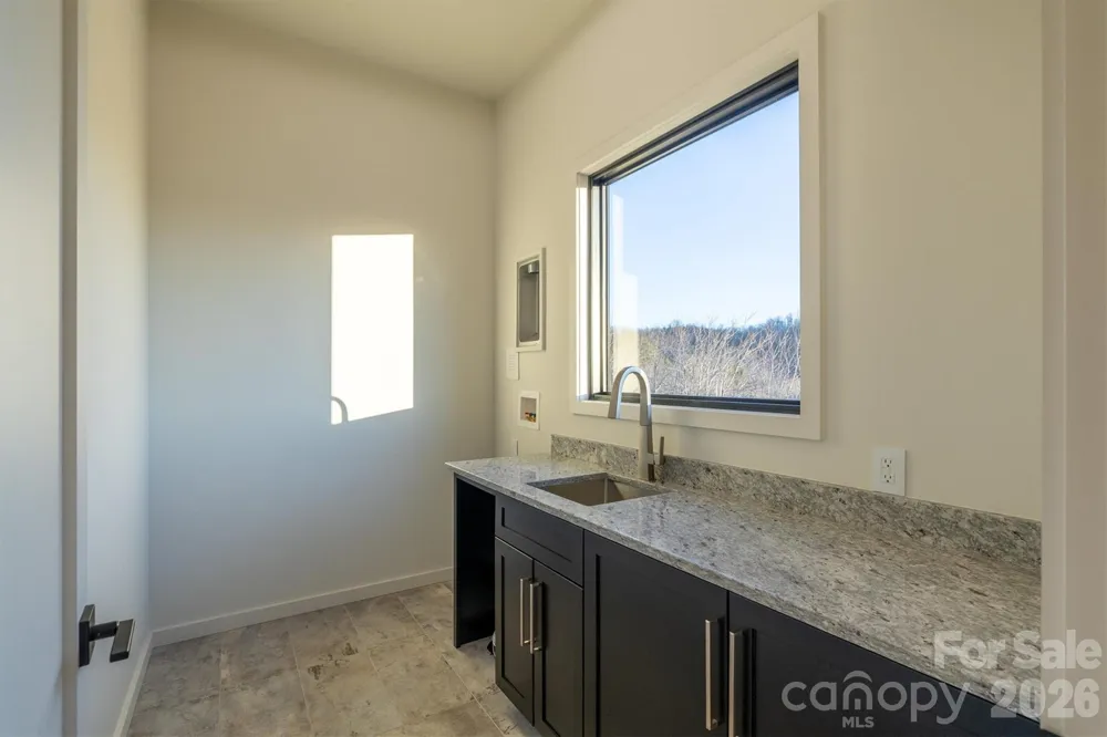 463 Summit Trail Nebo, NC 28761