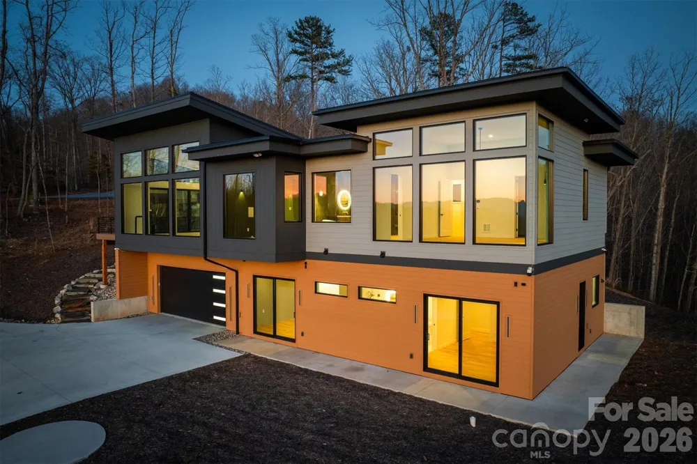 463 Summit Trail Nebo, NC 28761