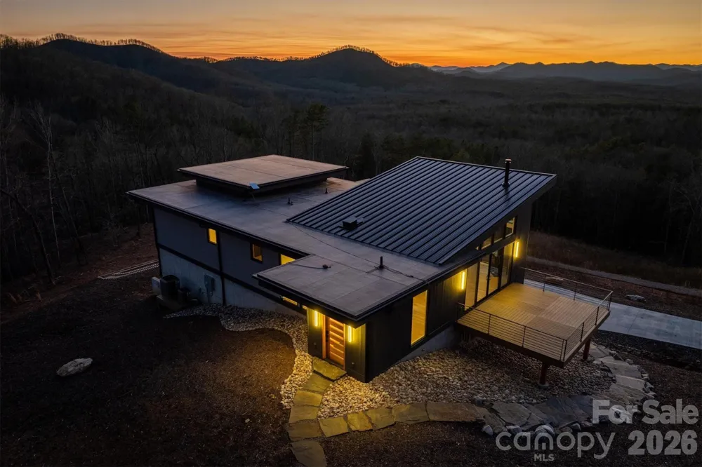 463 Summit Trail Nebo, NC 28761