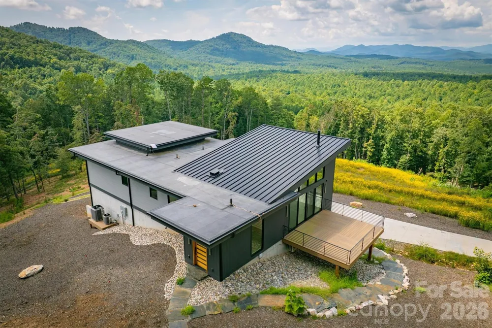 463 Summit Trail Nebo, NC 28761