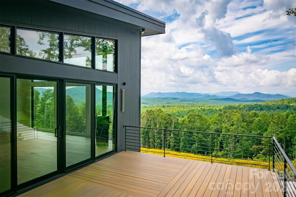463 Summit Trail Nebo, NC 28761