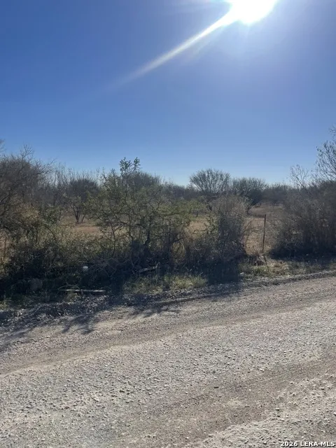 1432 CR 326 & CR 327 Jourdanton, TX 78026