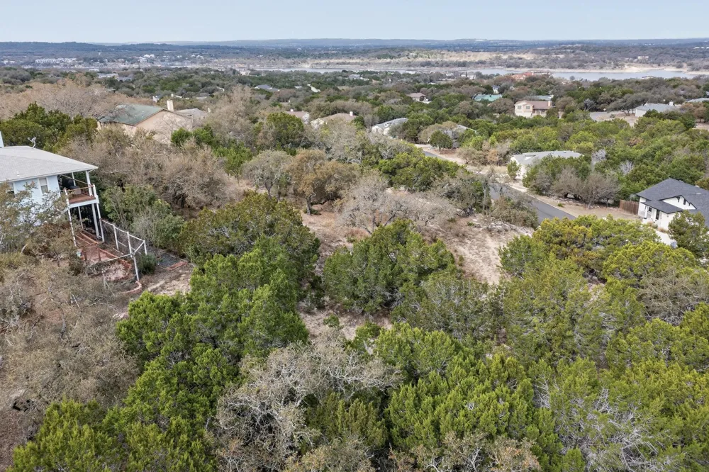 21501 Paine Avenue Lago Vista, TX 78645