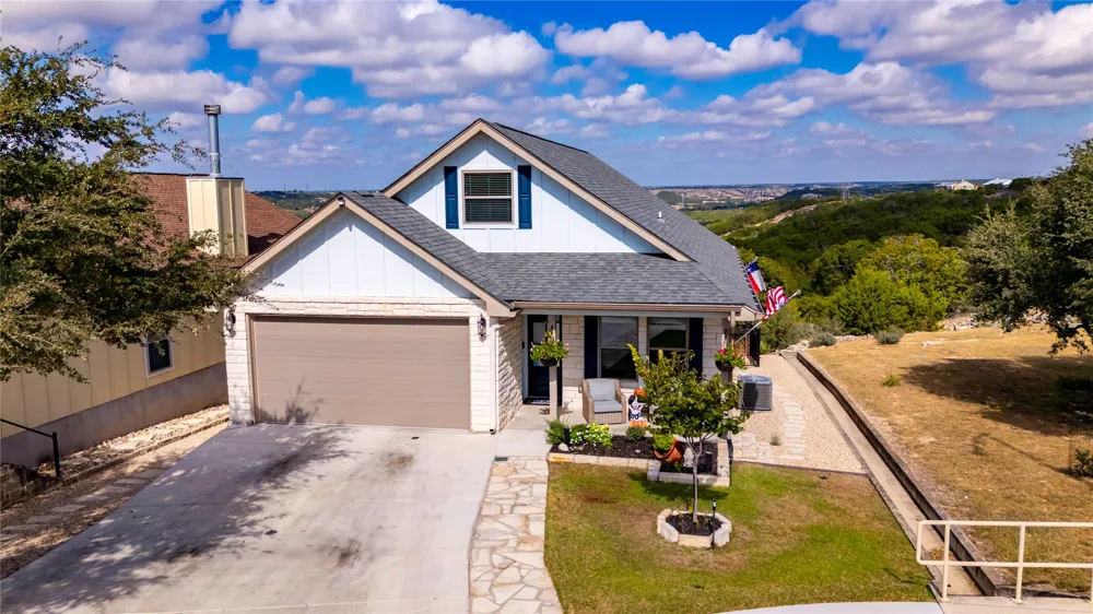 1057 Roanoke Lane Kerrville, TX 78028