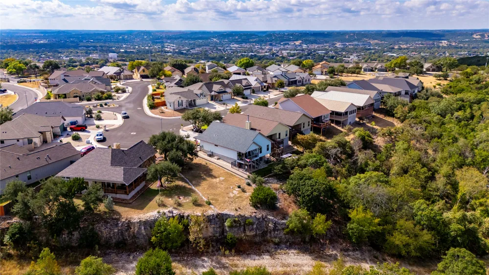 1057 Roanoke Lane Kerrville, TX 78028