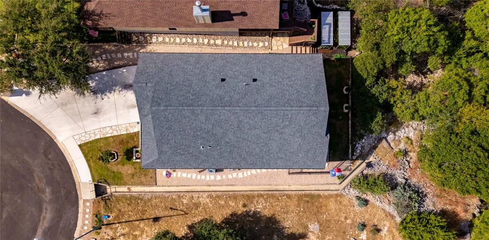 1057 Roanoke Lane Kerrville, TX 78028