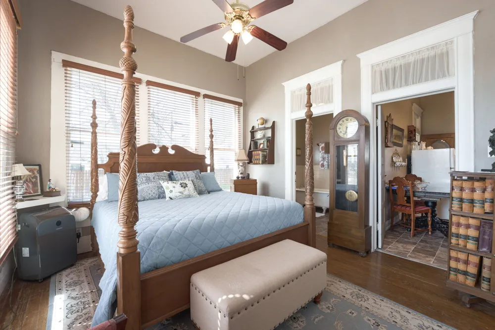 606 S Key Avenue Lampasas, TX 76550