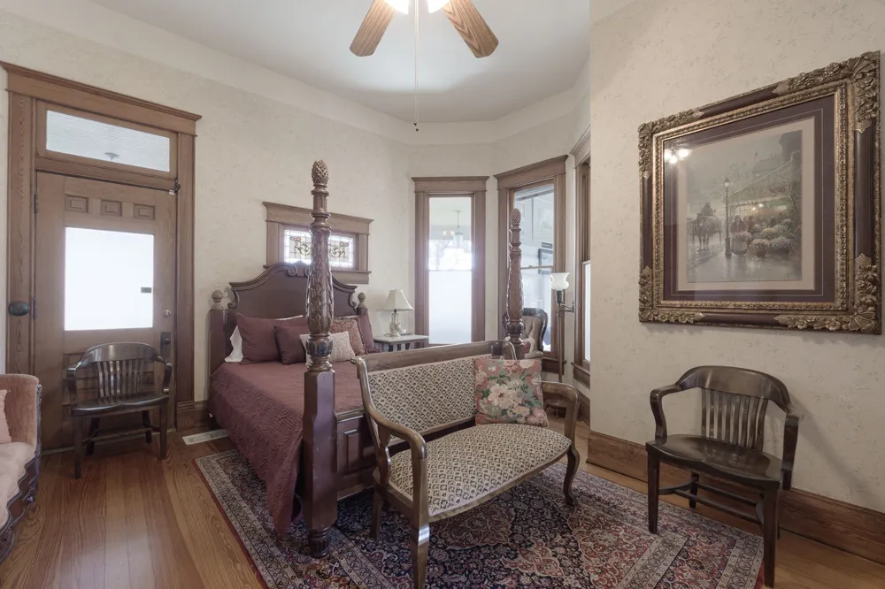 606 S Key Avenue Lampasas, TX 76550