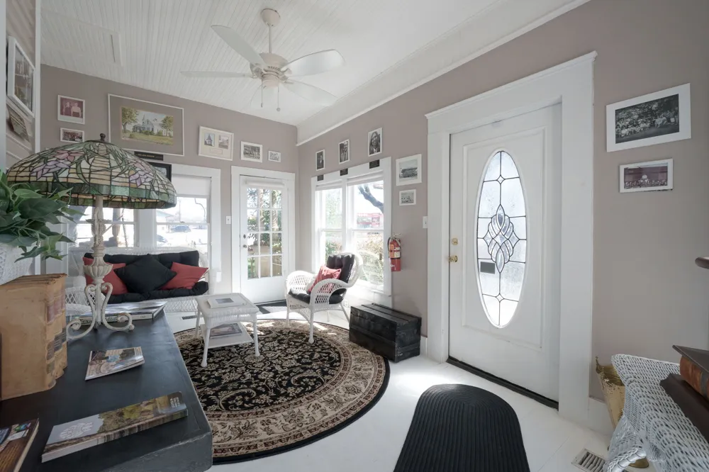 606 S Key Avenue Lampasas, TX 76550