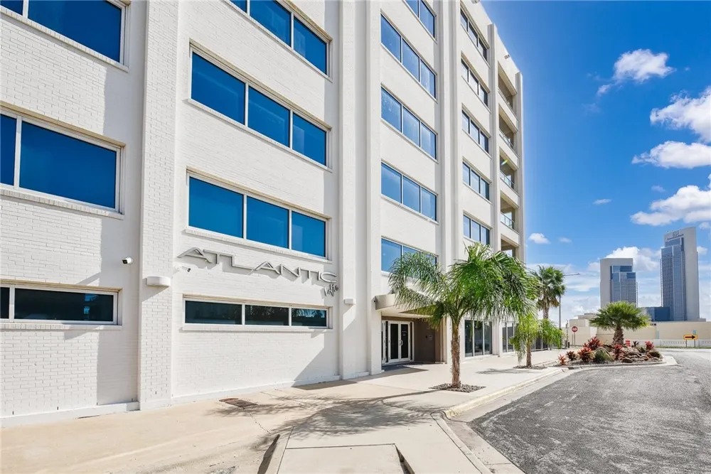 901 Upper Broadway Street #501 Corpus Christi, TX 78401
