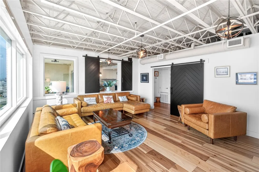 901 Upper Broadway Street #501 Corpus Christi, TX 78401