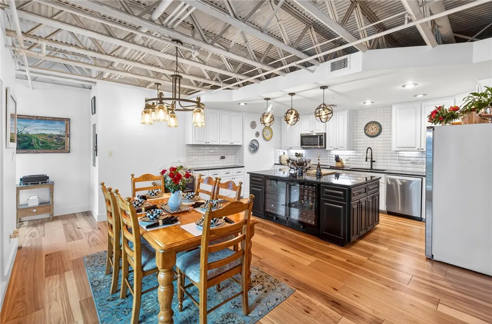901 Upper Broadway Street #501 Corpus Christi, TX 78401