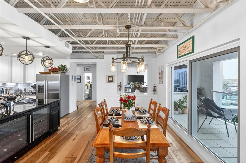 901 Upper Broadway Street #501 Corpus Christi, TX 78401