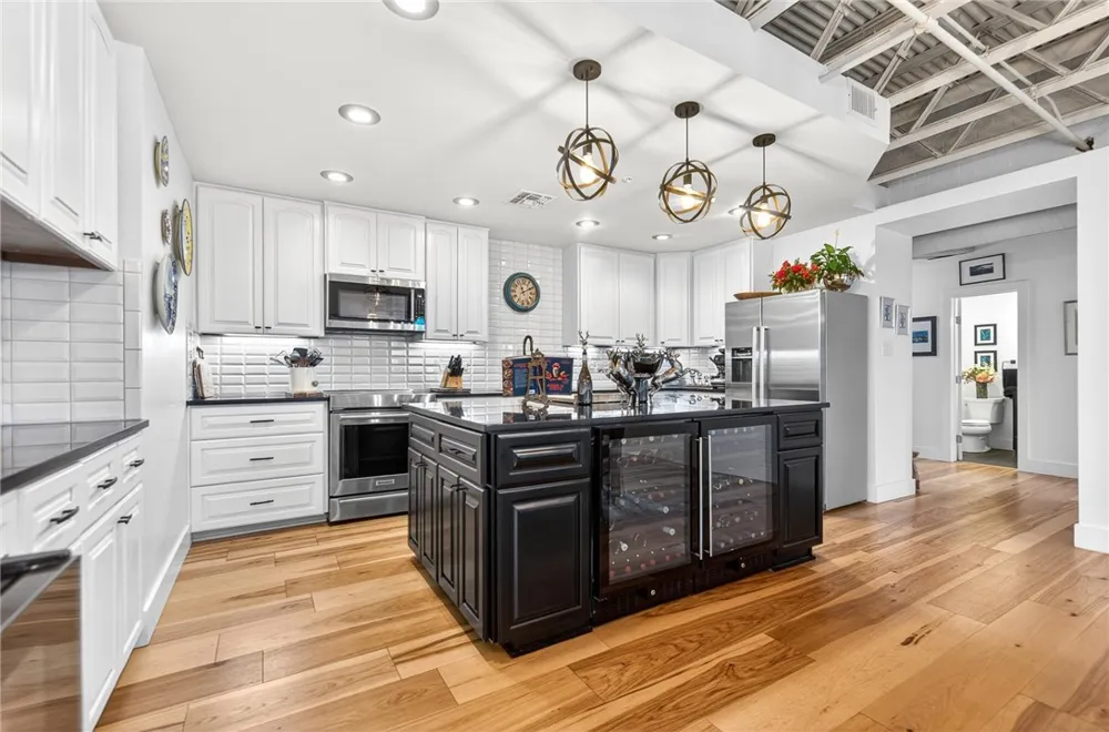 901 Upper Broadway Street #501 Corpus Christi, TX 78401
