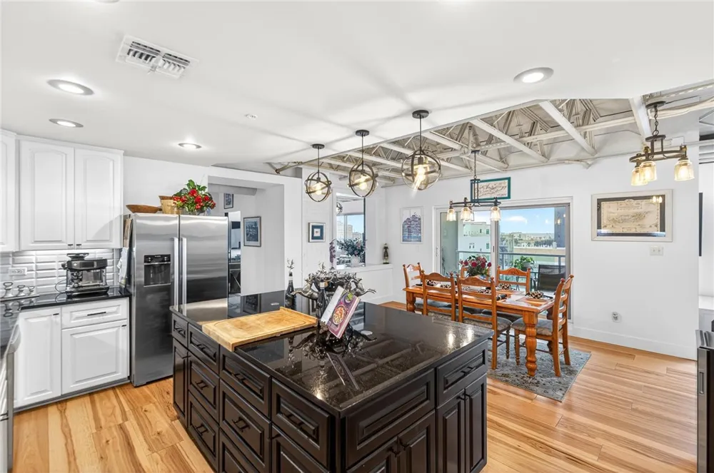 901 Upper Broadway Street #501 Corpus Christi, TX 78401