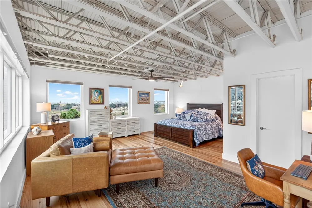 901 Upper Broadway Street #501 Corpus Christi, TX 78401