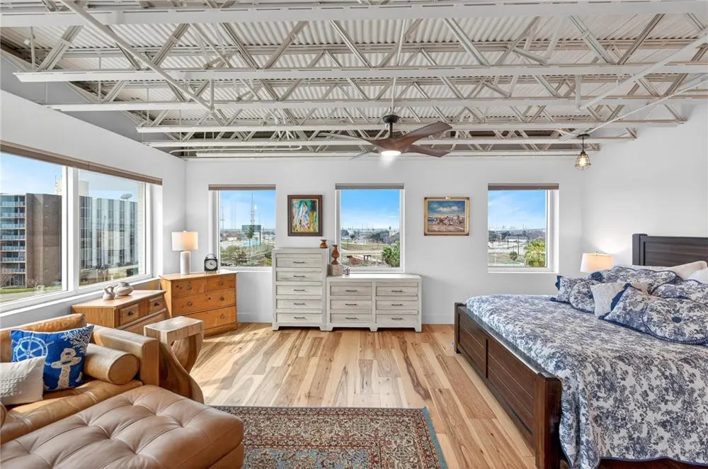 901 Upper Broadway Street #501 Corpus Christi, TX 78401