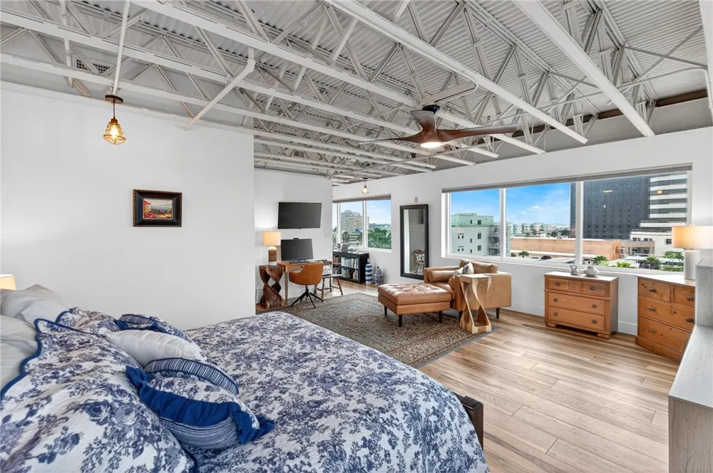 901 Upper Broadway Street #501 Corpus Christi, TX 78401