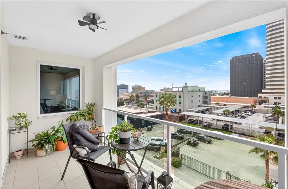 901 Upper Broadway Street #501 Corpus Christi, TX 78401
